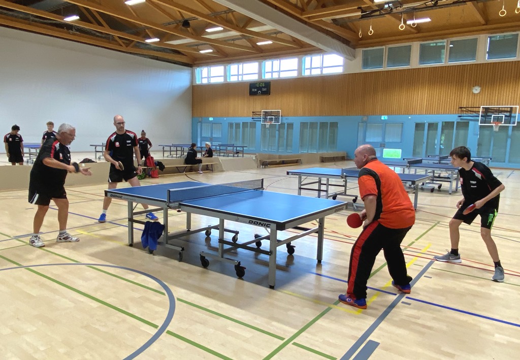 Laszlo/Peter - Peer/Silas